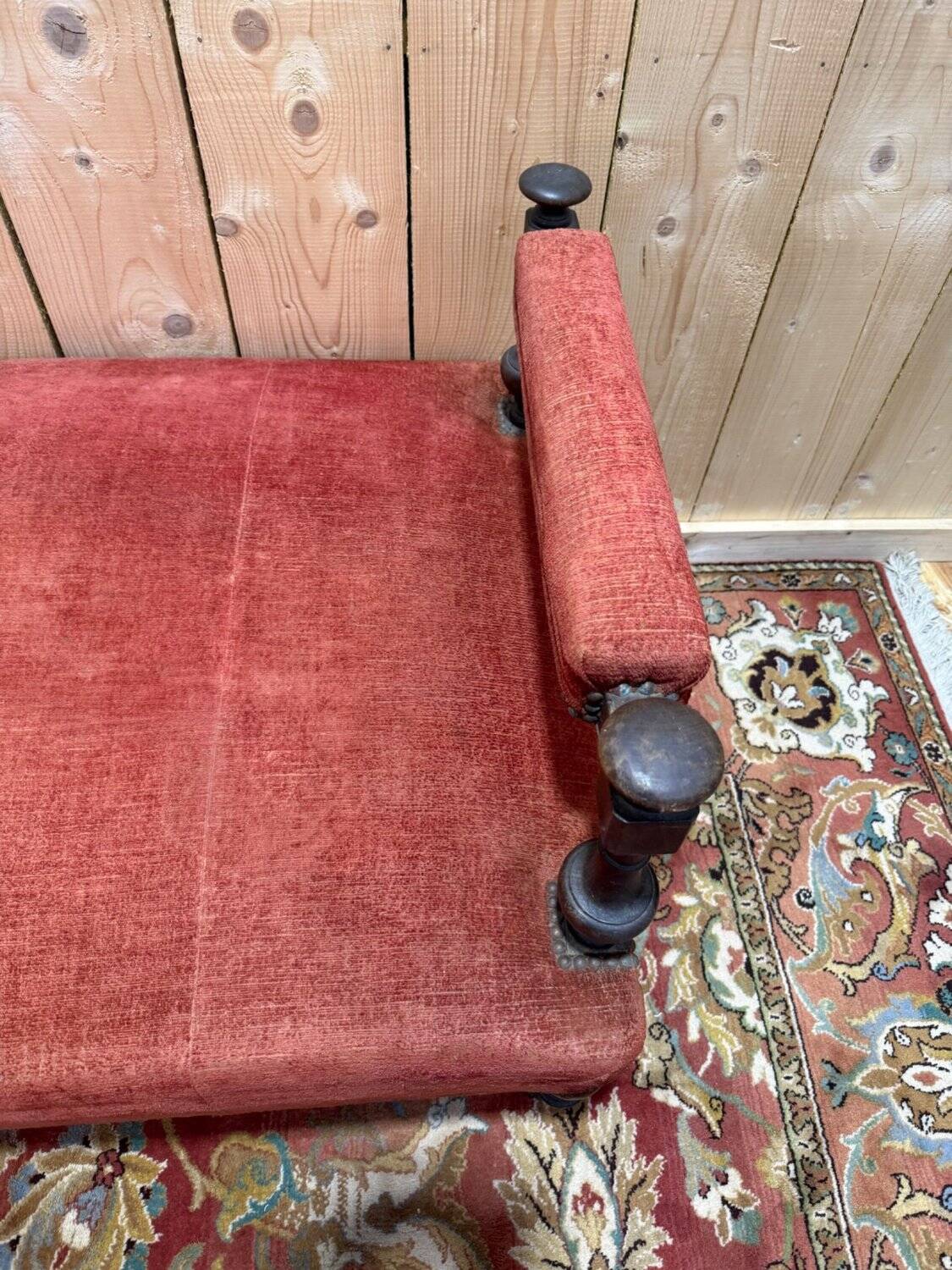 Napoleon III bench in turned wood and velvet