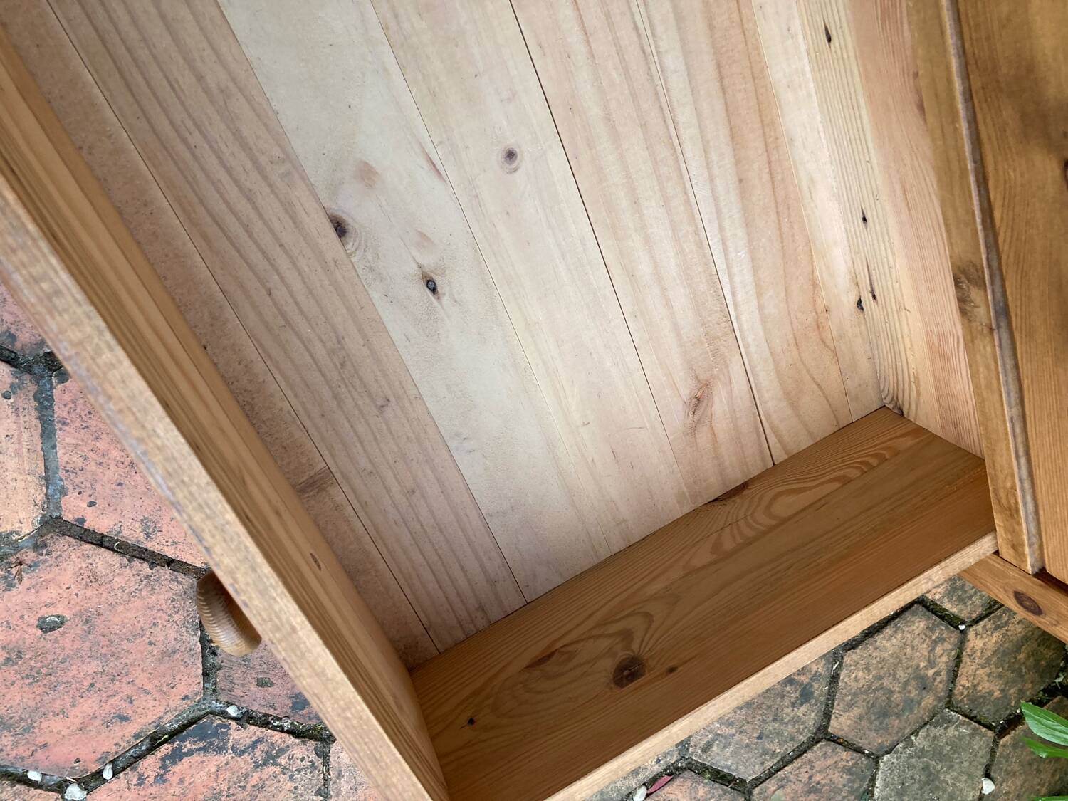 Antique pine chest of drawers