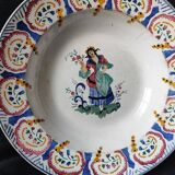 1870 / 1900 scallop shell Gien Faience Opaque / dancing woman