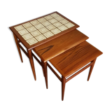 Pull out tables