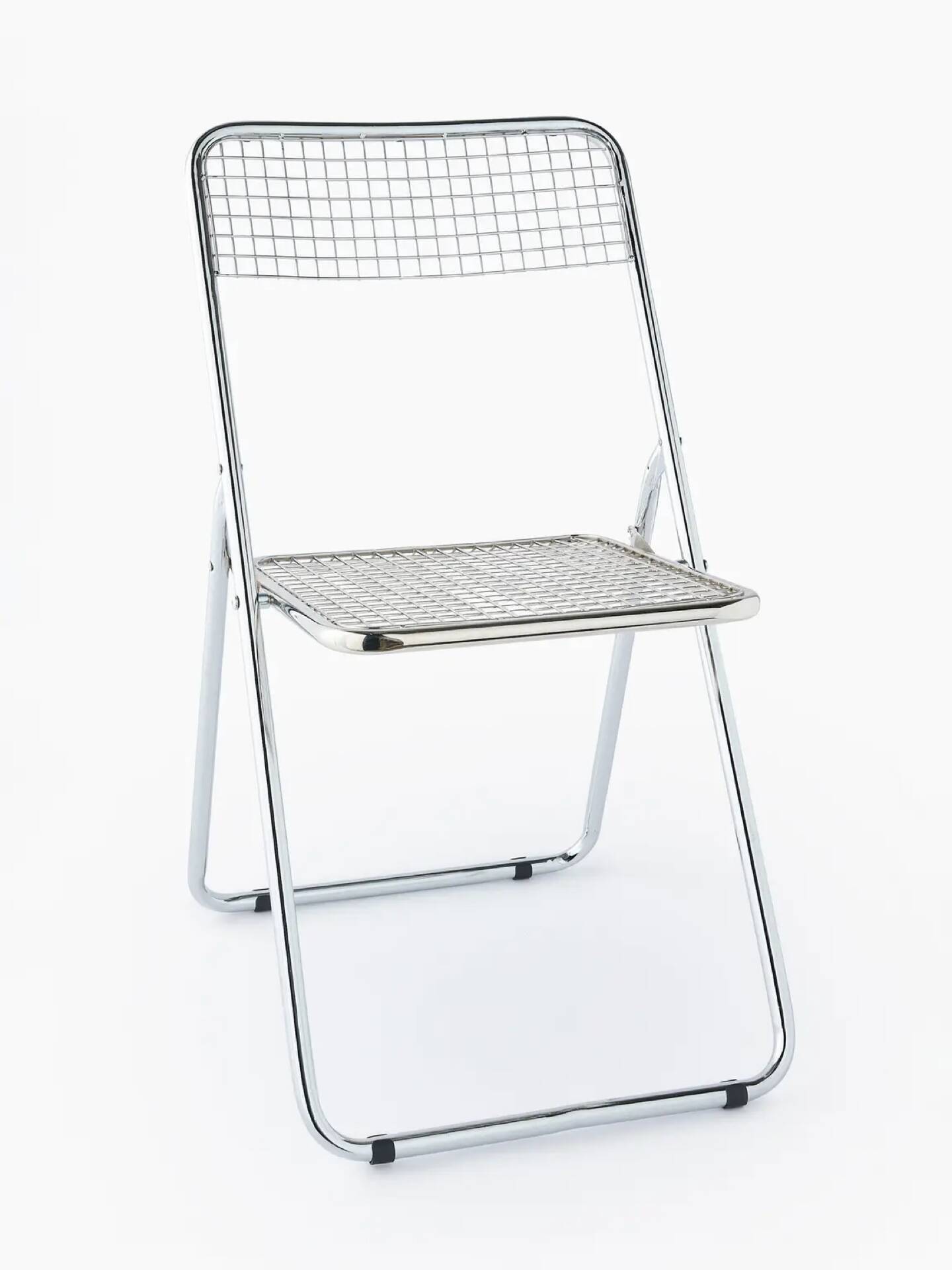 Foldable chair capsule collection Acel Chay X Monoprix