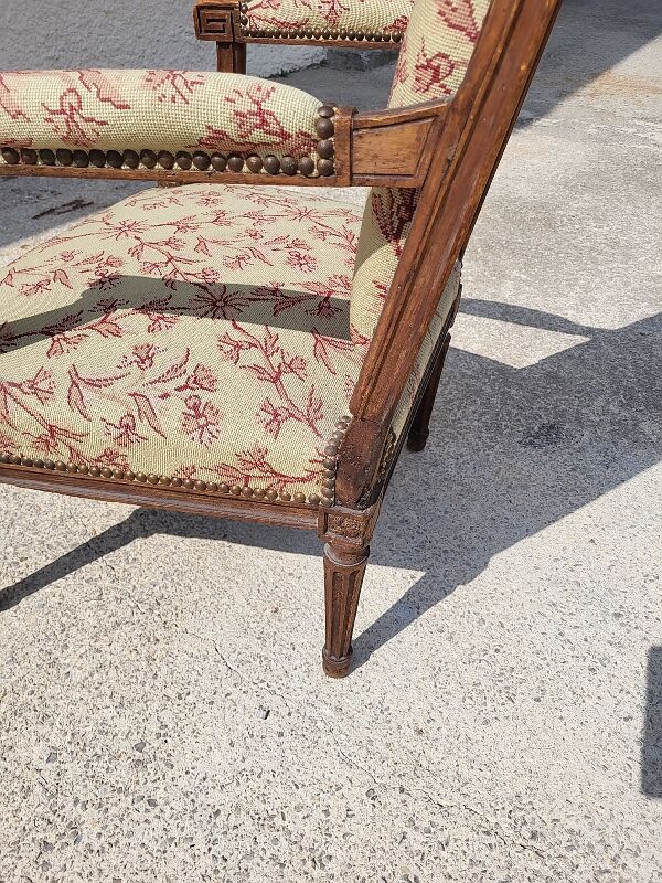 Armchair Louis XVI walnut of the XIXth century