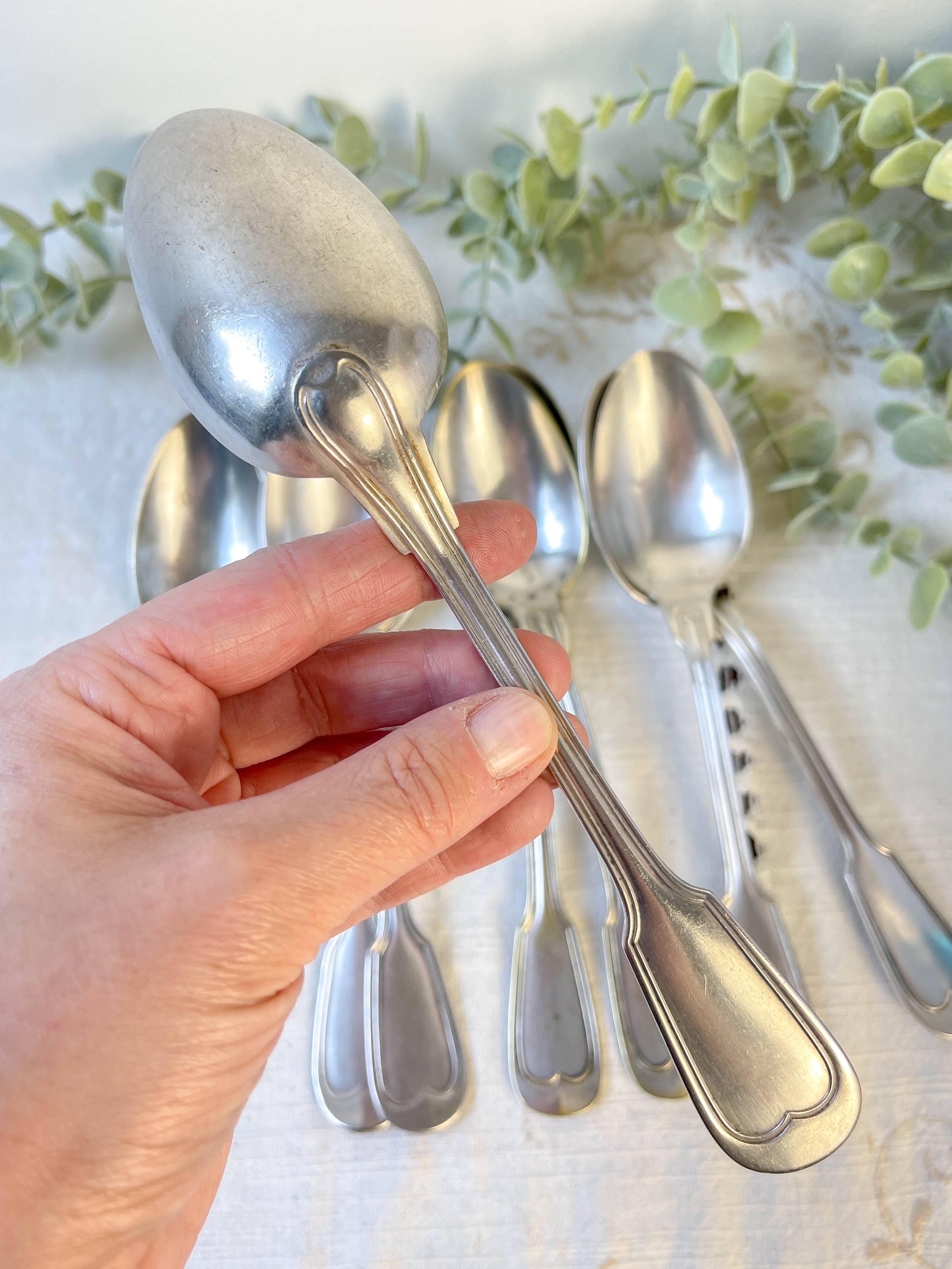 Set of 8 vintage silver plated soup spoons