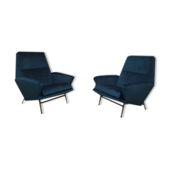 Pair of chairs of Guy Besnard in blue velvet
