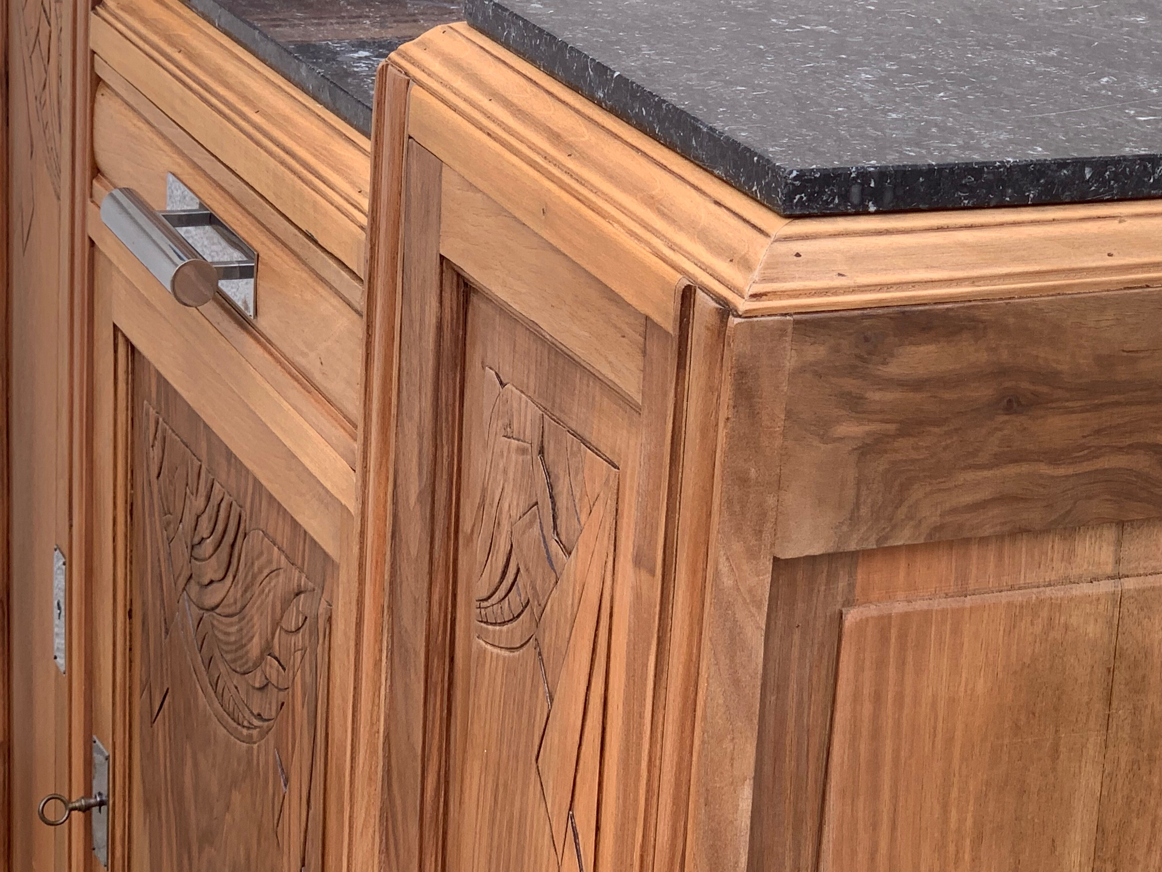 Parisian art deco buffet walnut brut massive 1920