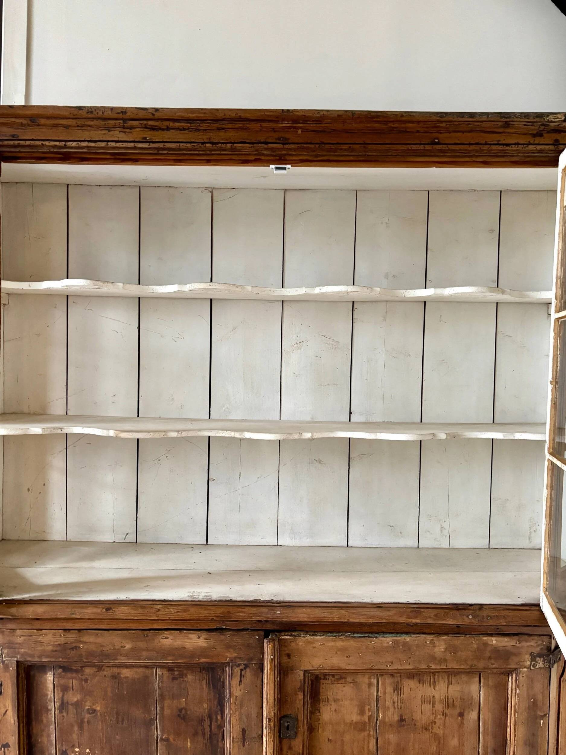 Buffet 2 corps vitré en bois, XIXème