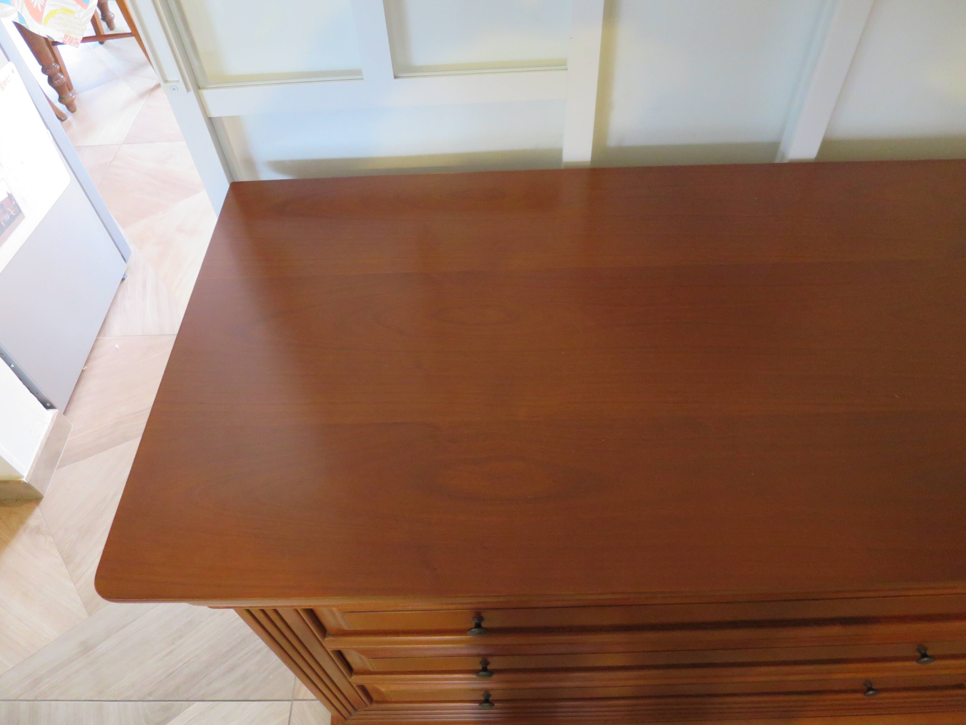 Chest of drawers in solid cherry wood with a curved top - Louis Philippe style - 4 drawers