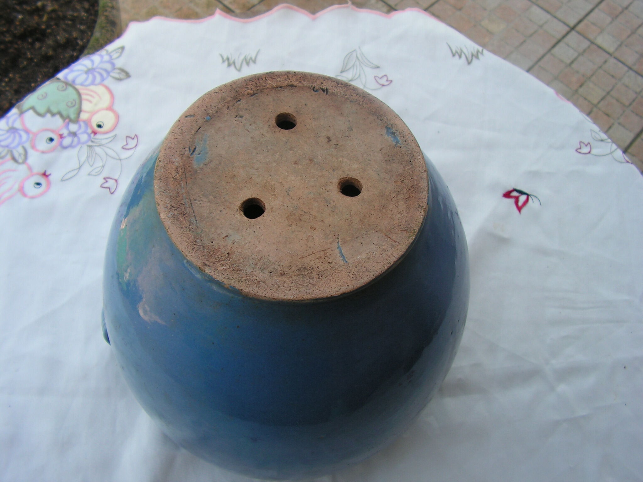 Blue ceramic pot