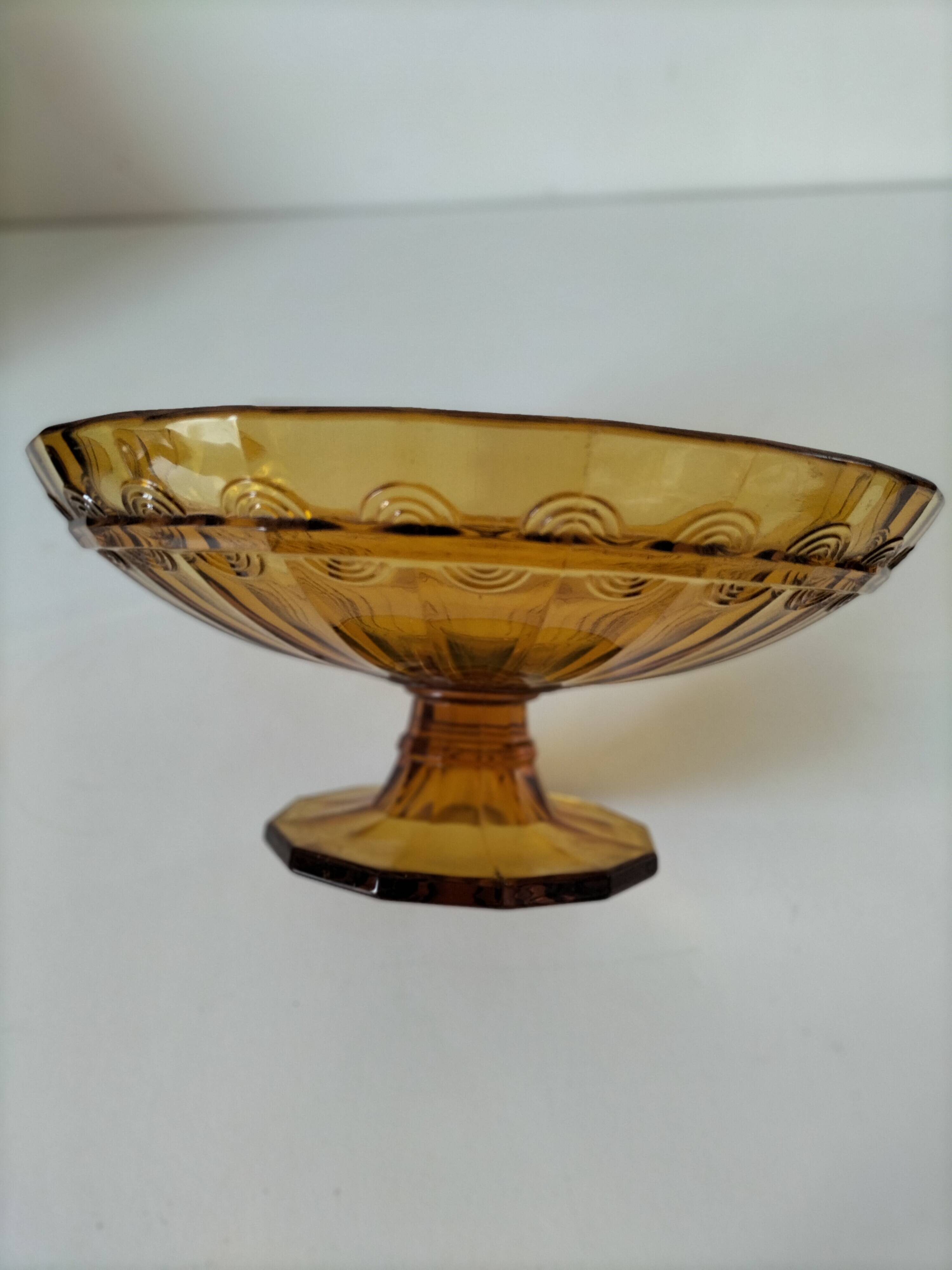 Glass pedestal dish