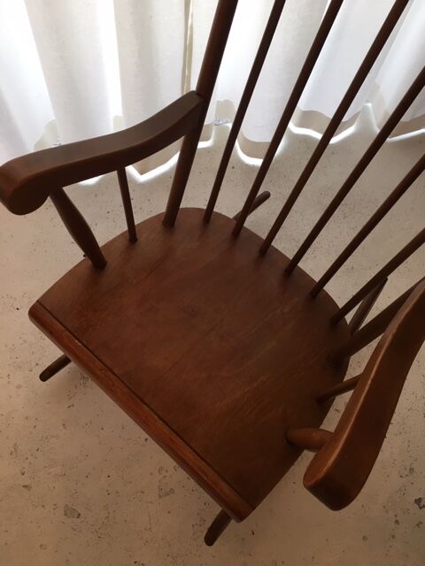 Rocking chair in blond wood