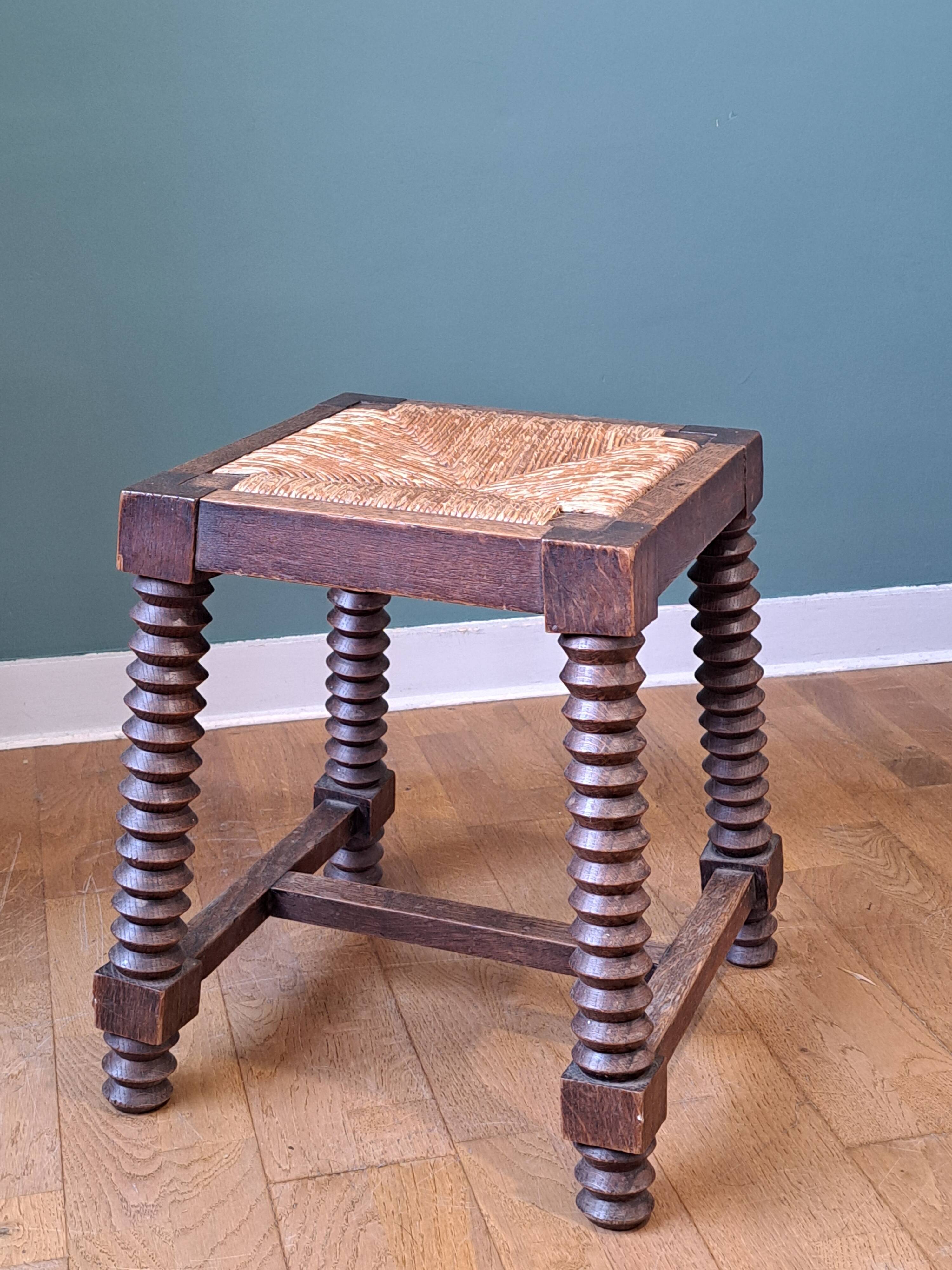 Arts and crafts stool