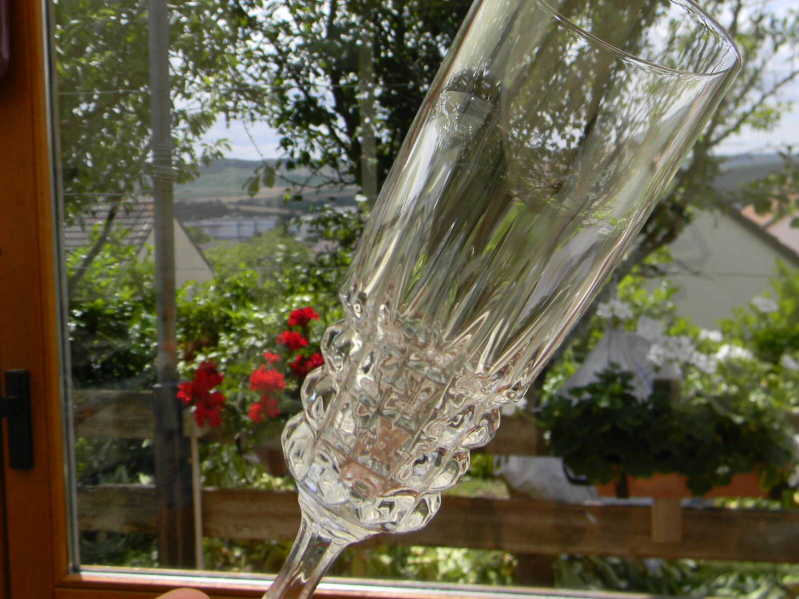 Set of 4 champagne flutes in arques crystal. model pompadour.