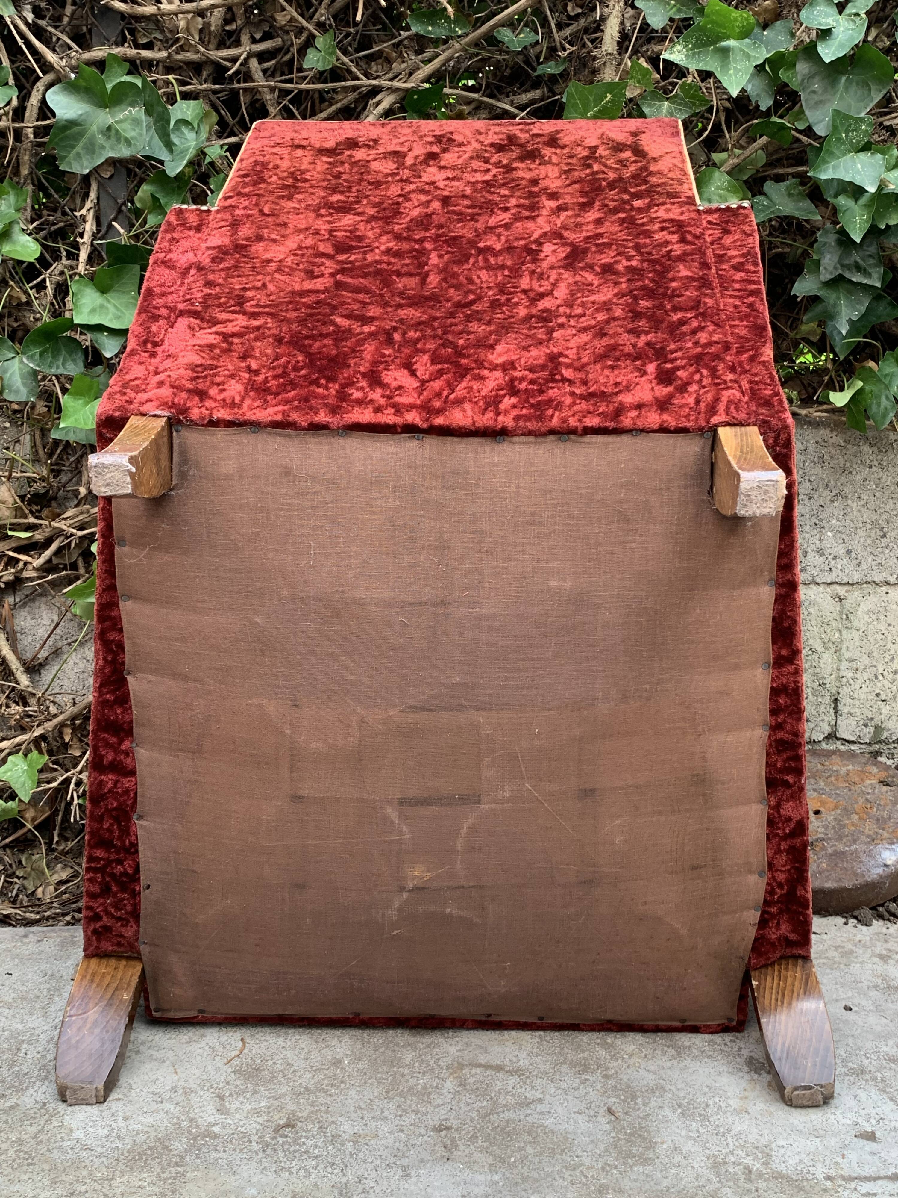 Pair of Art Deco club armchairs in burgundy red velvet, 1930s