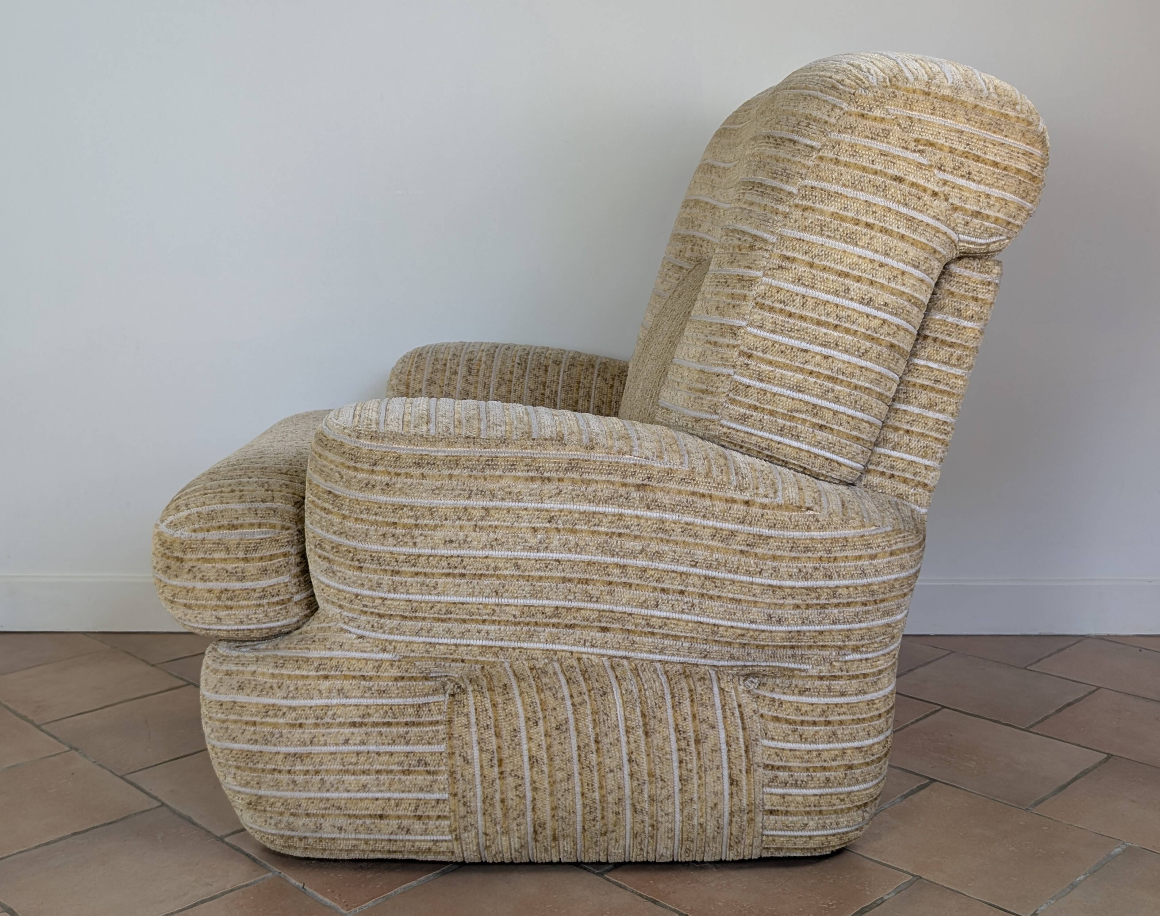 Pair of Italian armchairs from the 1970s.