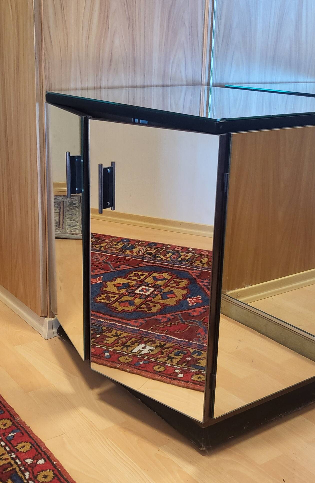 Petit meuble en verre miroir, France vers 1950