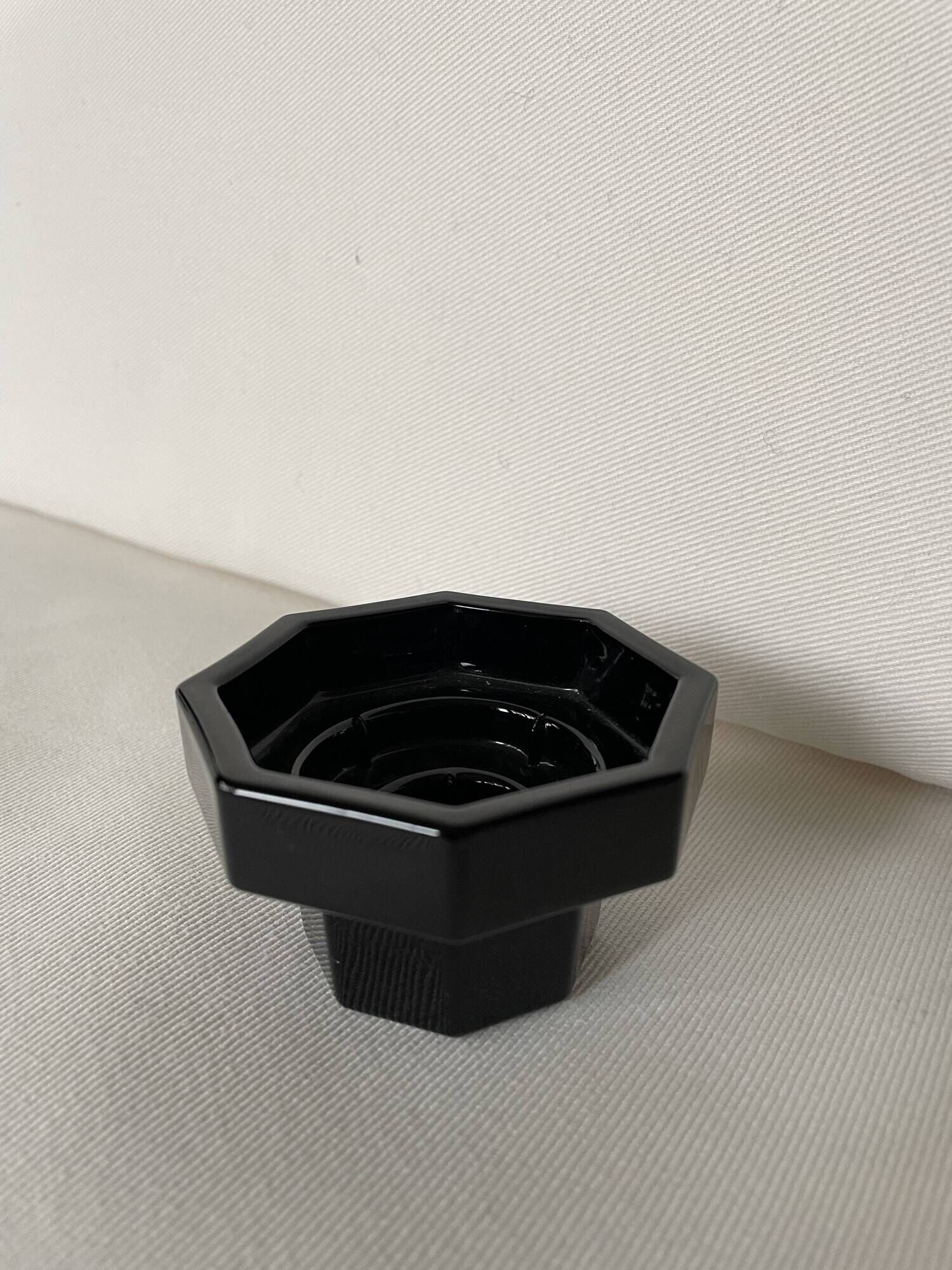 Bougeoir octogonal en verre noir Arcoroc France