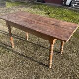 Farm table