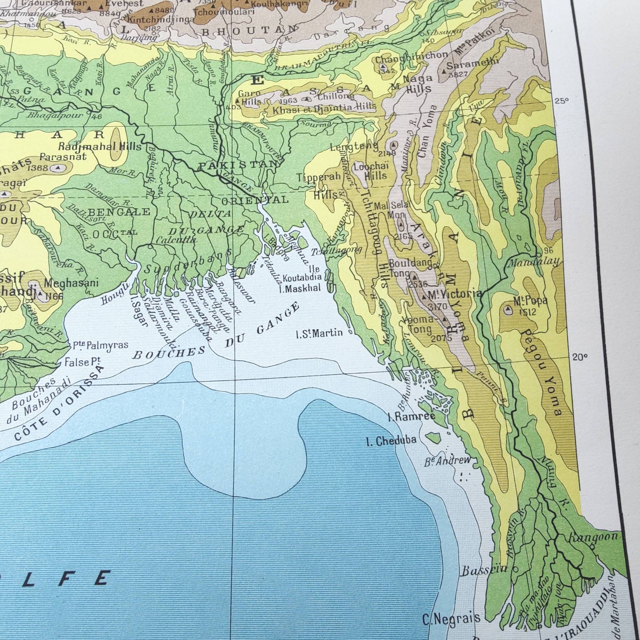 Vintage map of India 43x43cm from 1950.