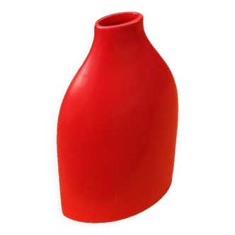 Large flat vase