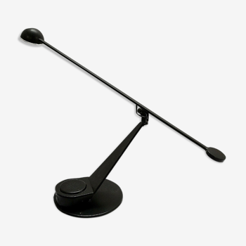 Fase lamp with mobile arms