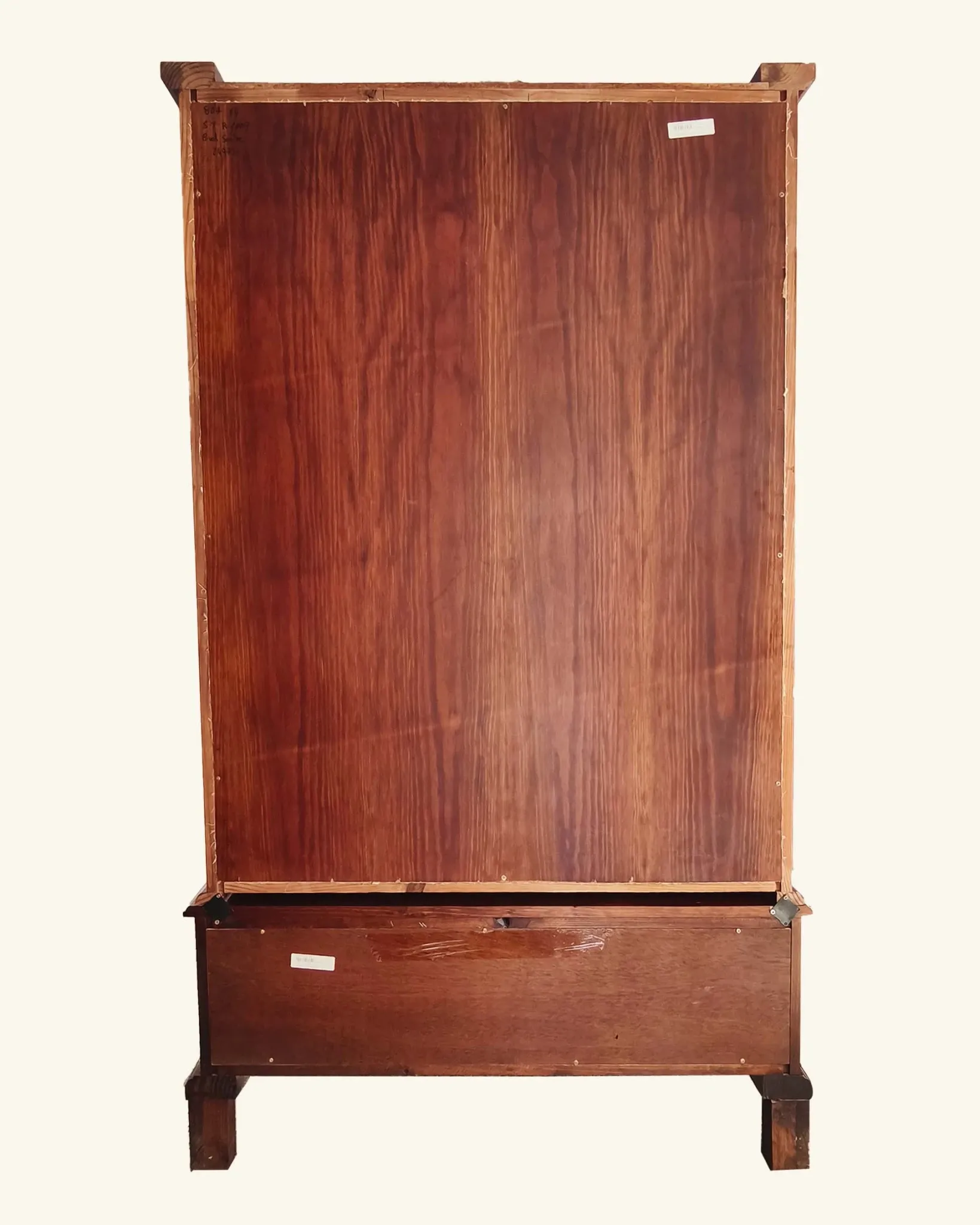 Globe-Wernicke display cabinet in walnut, 3 modules and drawer.