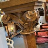 Pair of columns in light oak carved from the late 19th century, good quality, capital