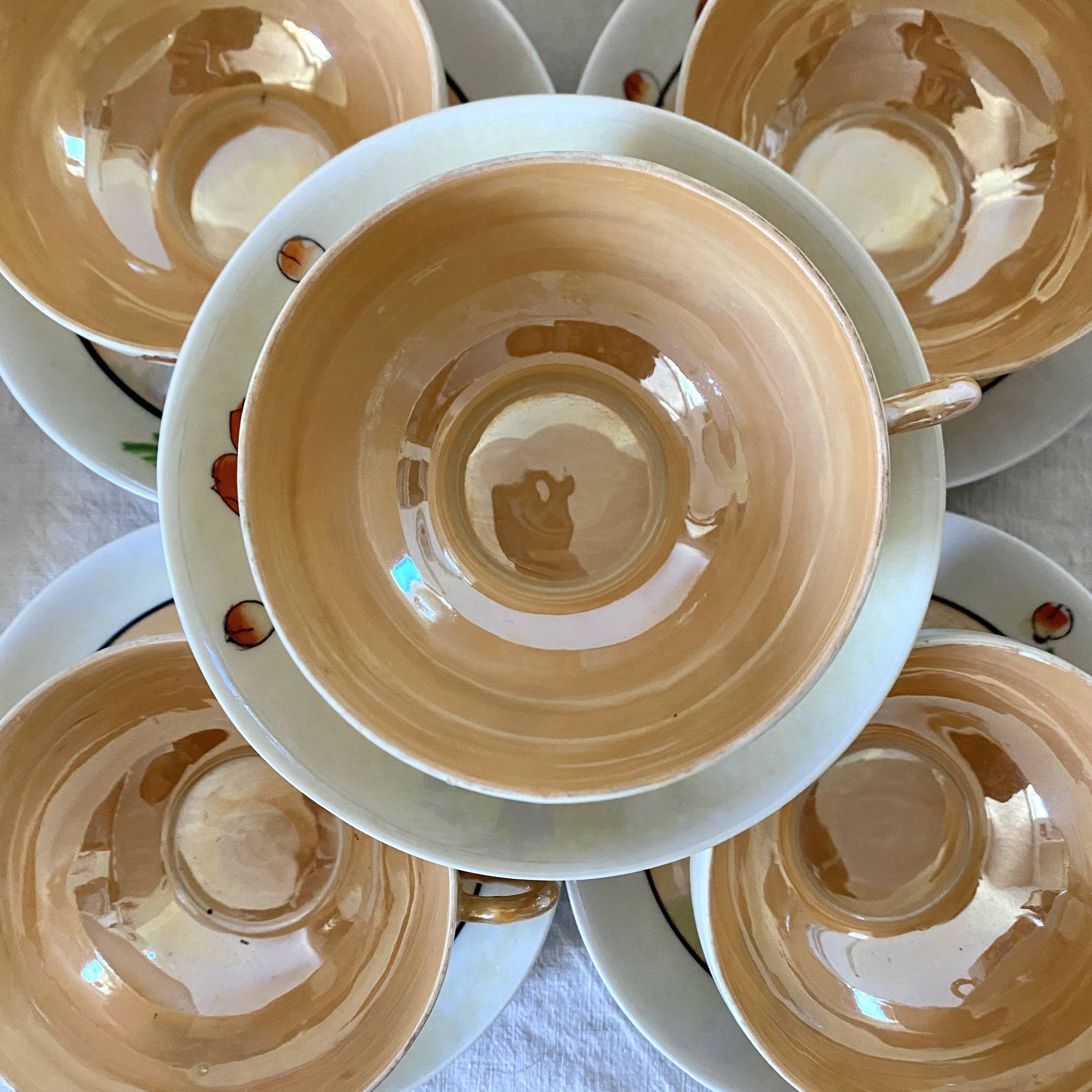 Fine mother-of-pearl and floral porcelain cups, Japan