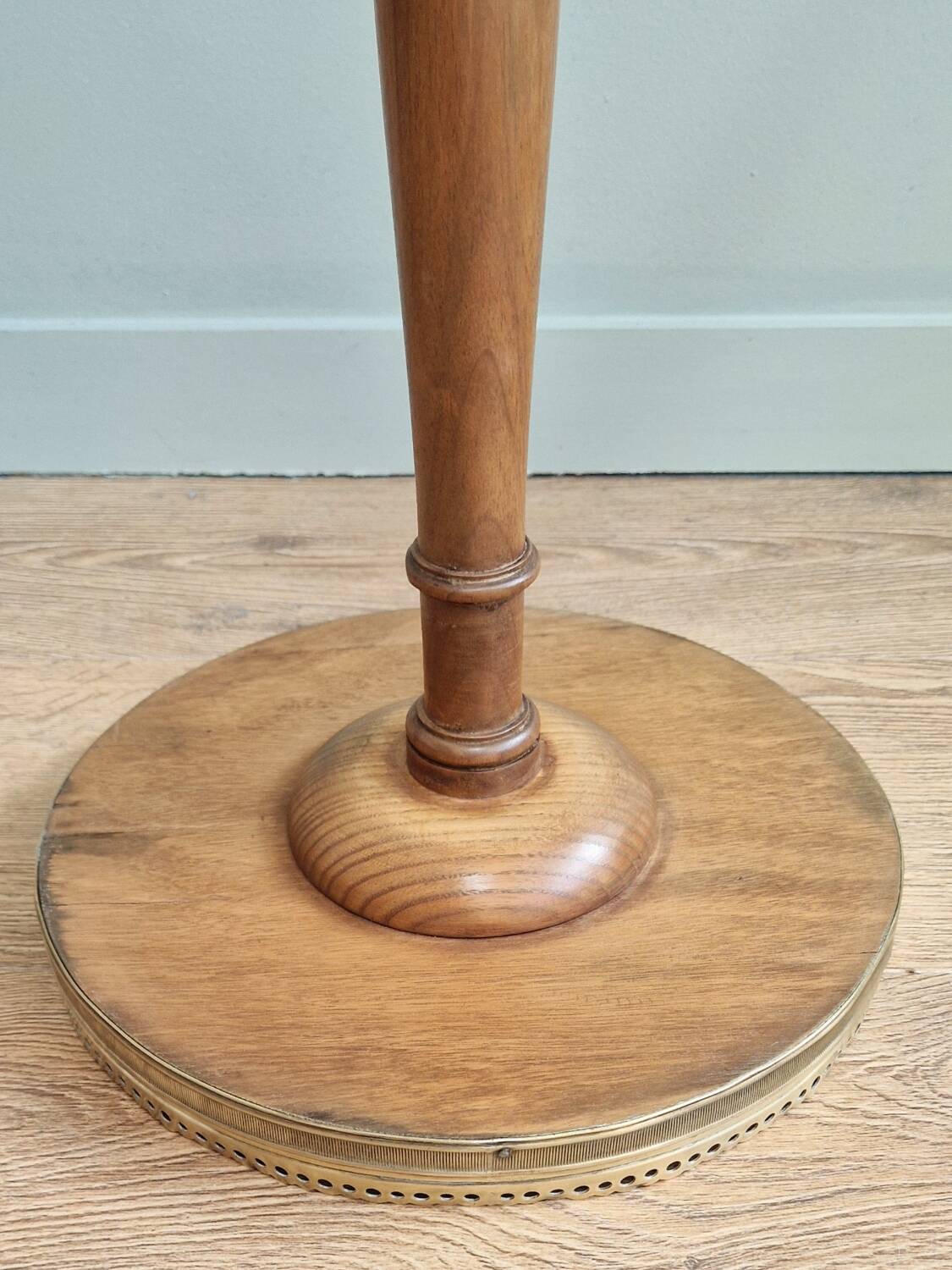Tripod Gueridon Louis XVI style mahogany