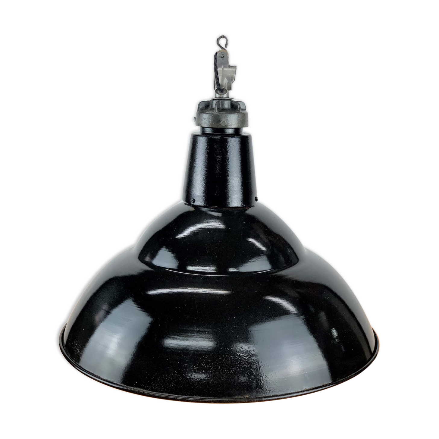 Former large enamelled workshop suspension 1940