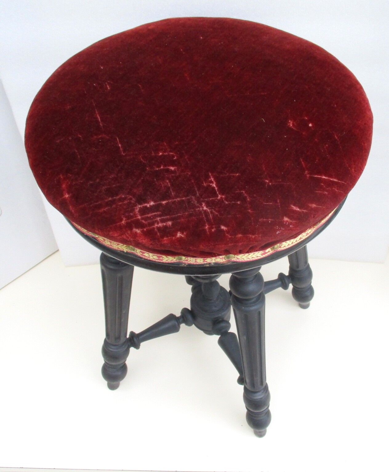 Napoleon III piano stool