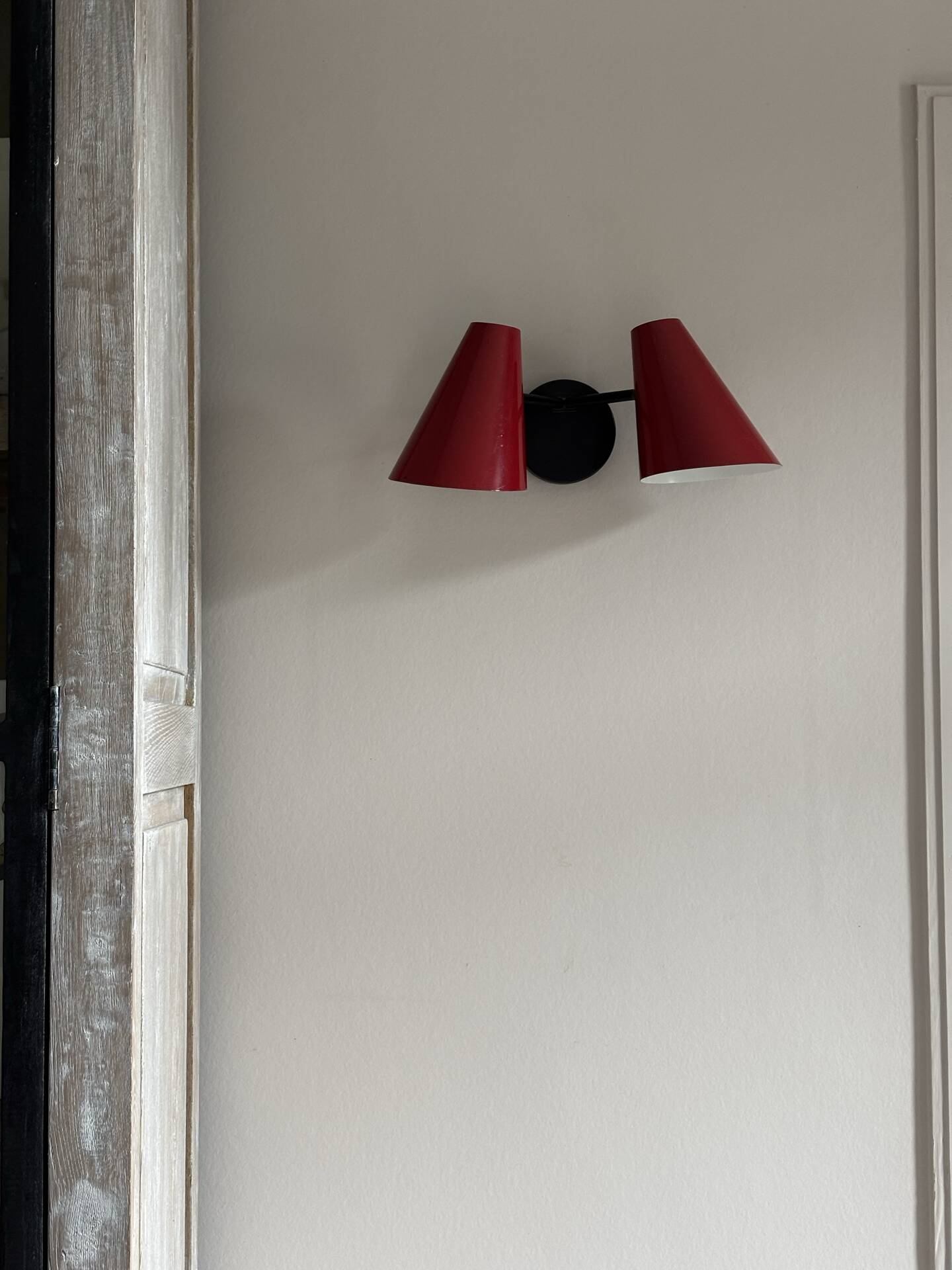 Double metal wall light from the 1960s.