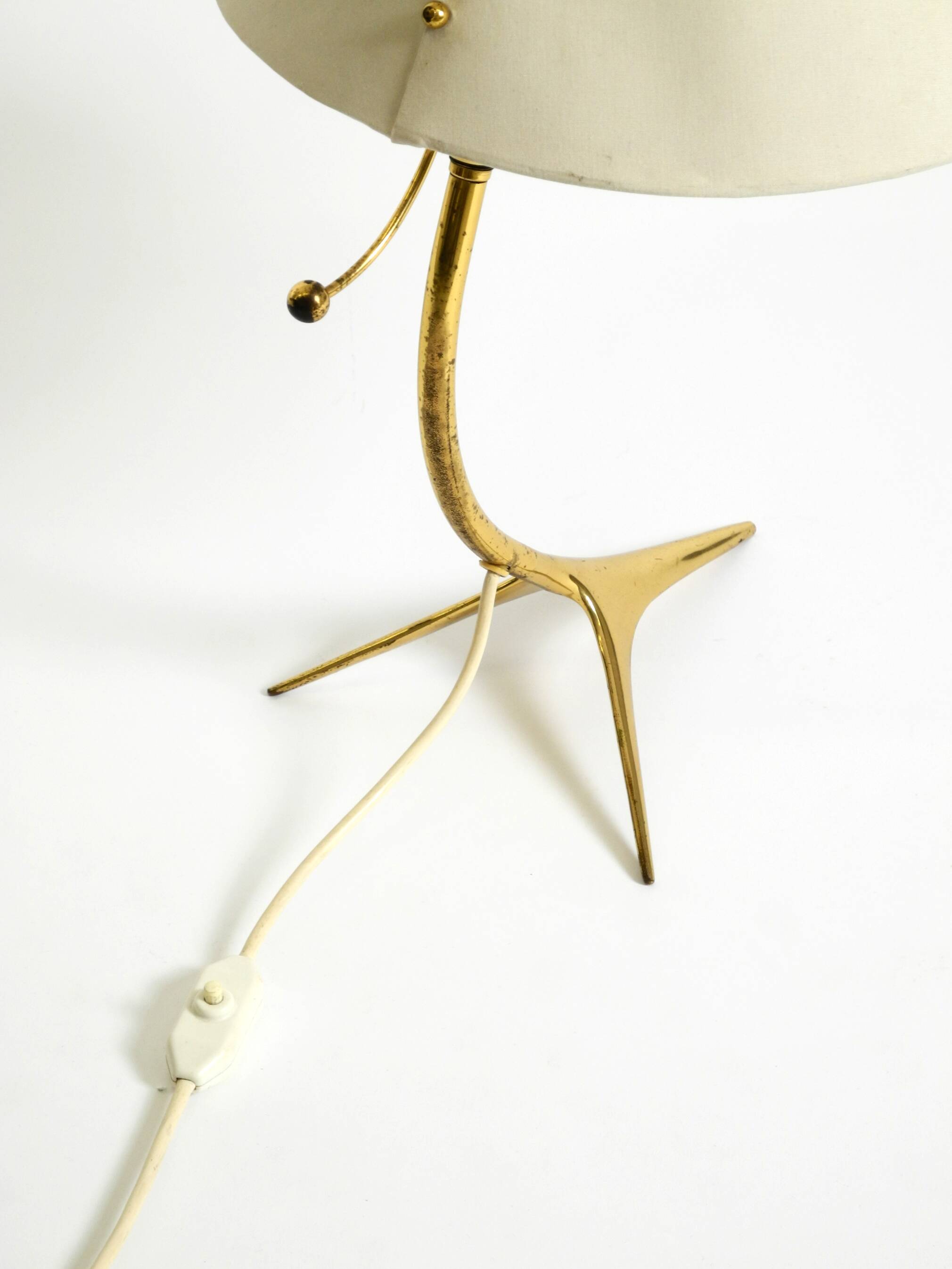 Large mid-century modern brass crow's foot table lamp by Kalmar Austria