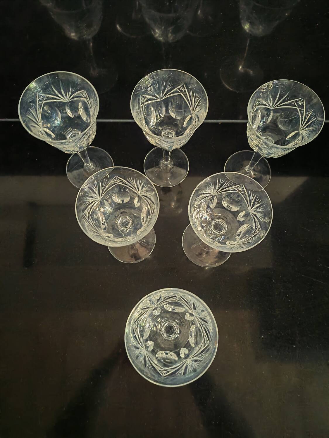 6 cut red wine glasses