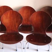 5 chaises style fourmi en contreplaqué moulé et métal chromé, esprit s