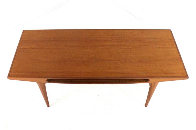 Table basse 'Smile' - design danois - milieu du siècle moderne - restaurée