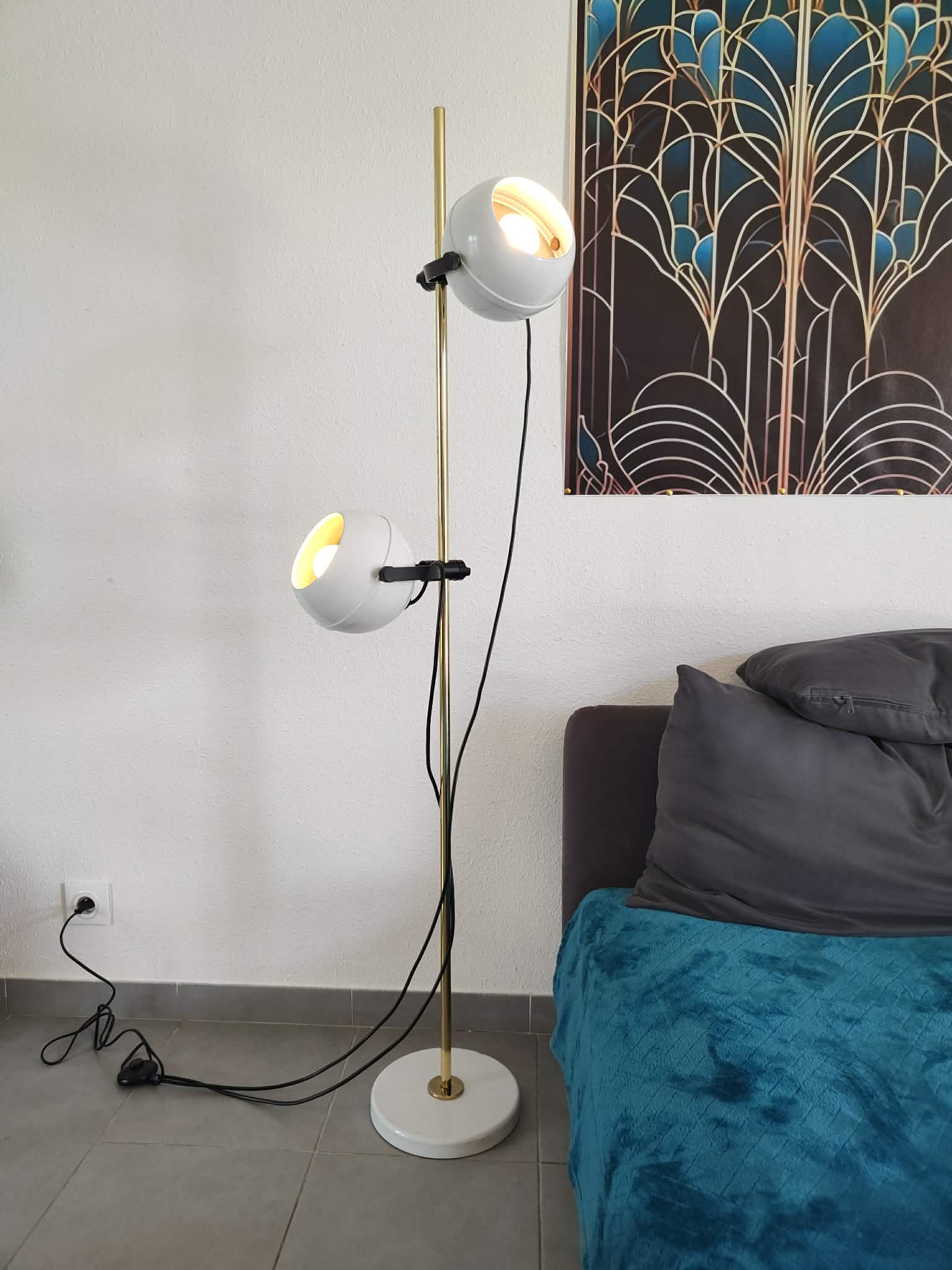 1970s vintage floor lamp eyes ball