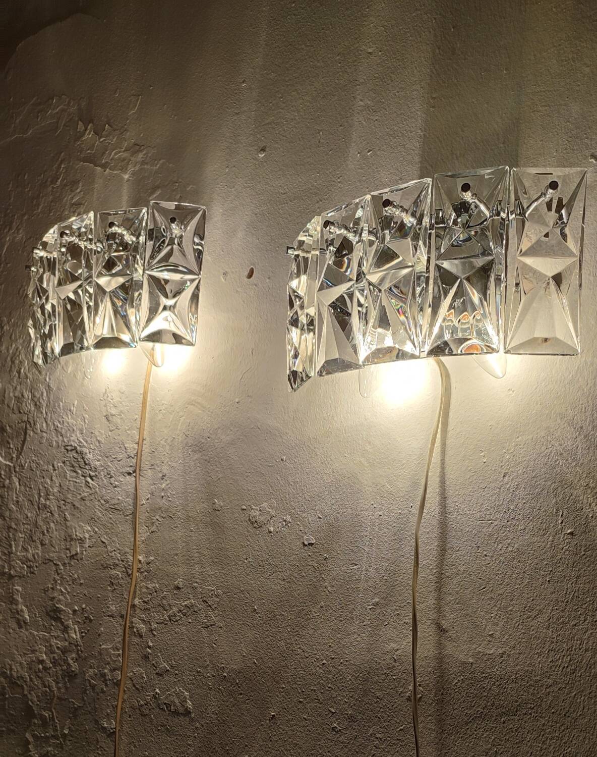 Par de apliques de pared "Kinkeldey". Alemania, 1970s.