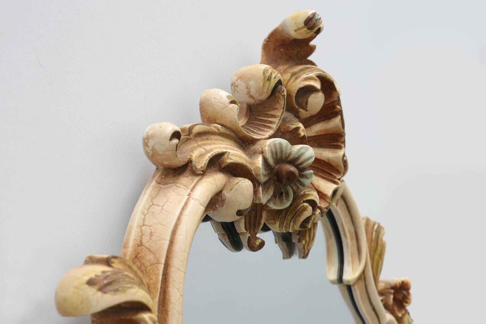 Italian Rococo Style Cream and Gilt Wall Mirror with Shell Crest, 20th Cent