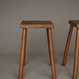 Tabourets hauts rustiques en chêne. années 1970. Lot de 2