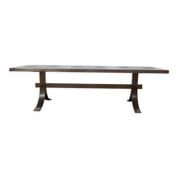 Table basse brutaliste du milieu du siècle