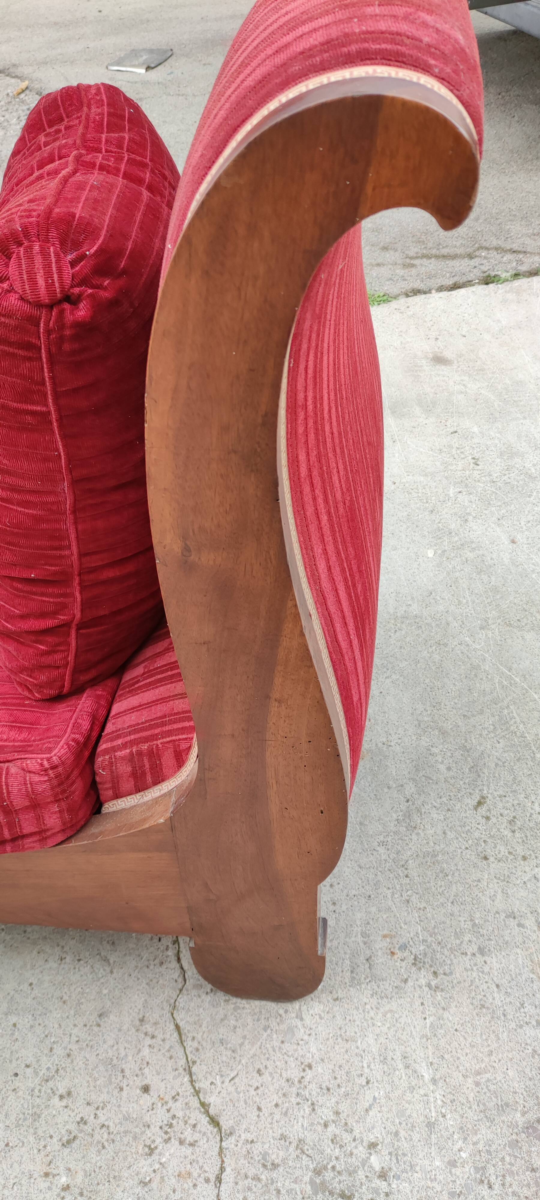 Meridian, old walnut and velvet daybed