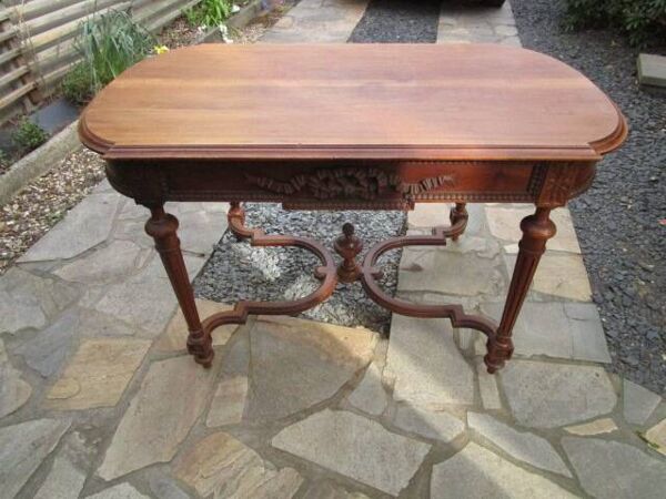 Bureau ancien en bois