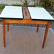 Table de cuisine formica