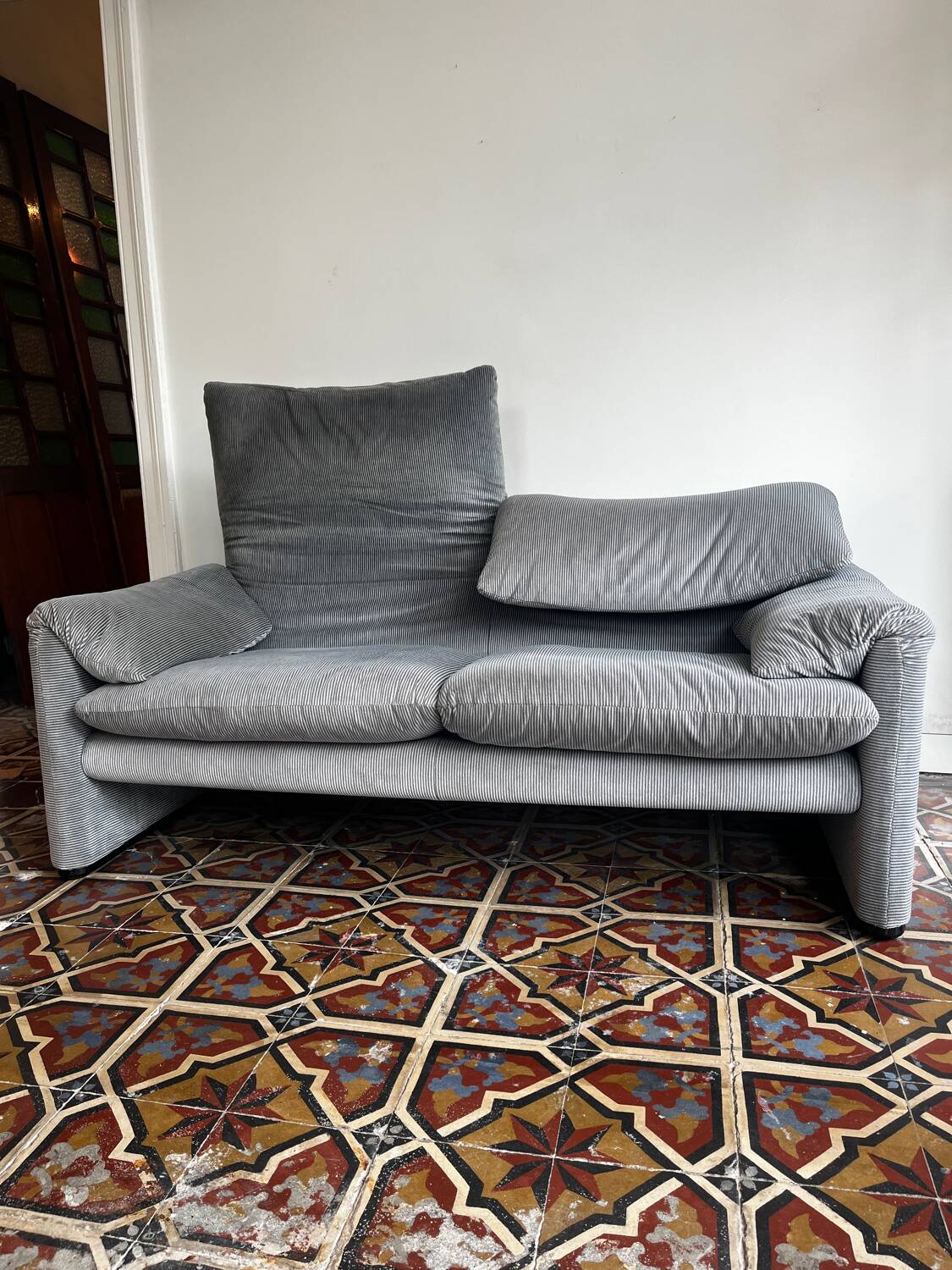 Maralunga two-seater, Vico Magistretti for Cassina