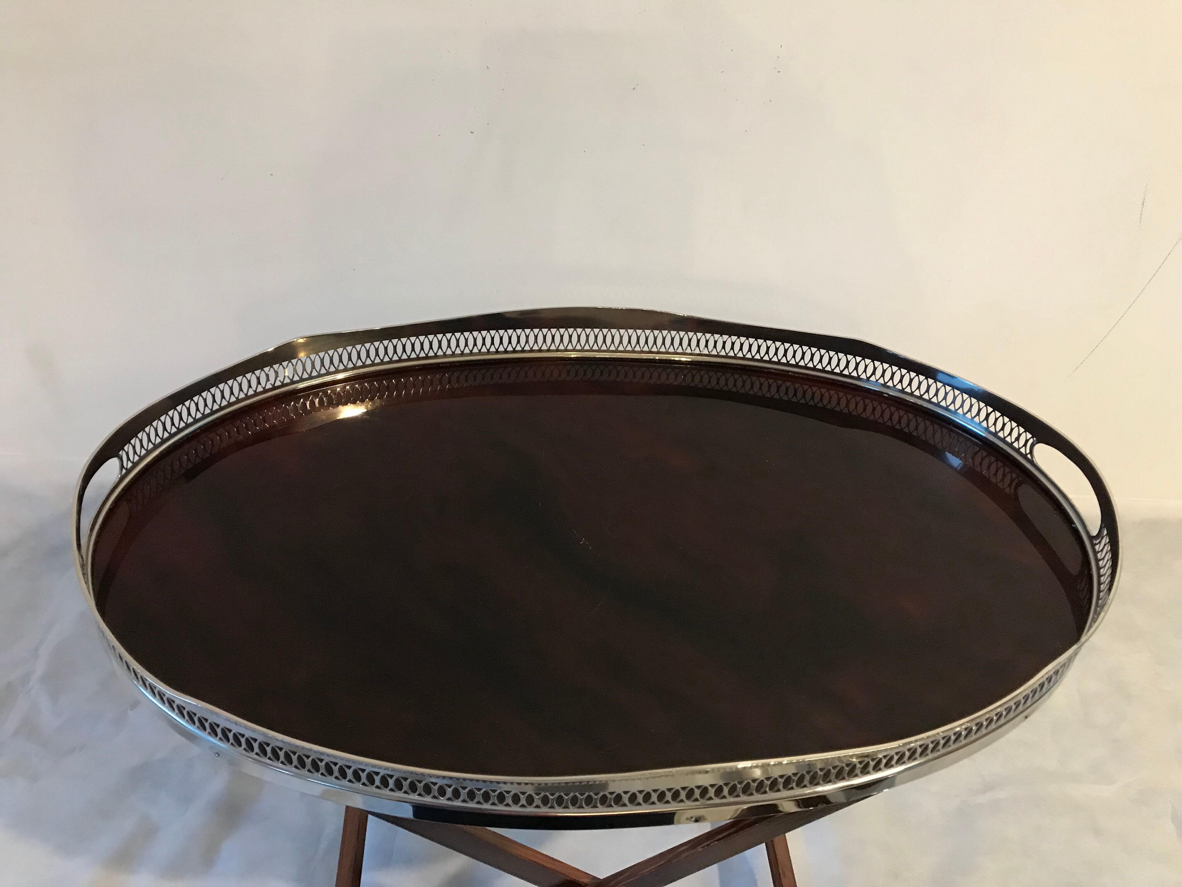 Service tray of silver metal, wood and fake tortoiseshells 1970