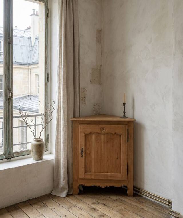 Charming corner furniture in solid wood