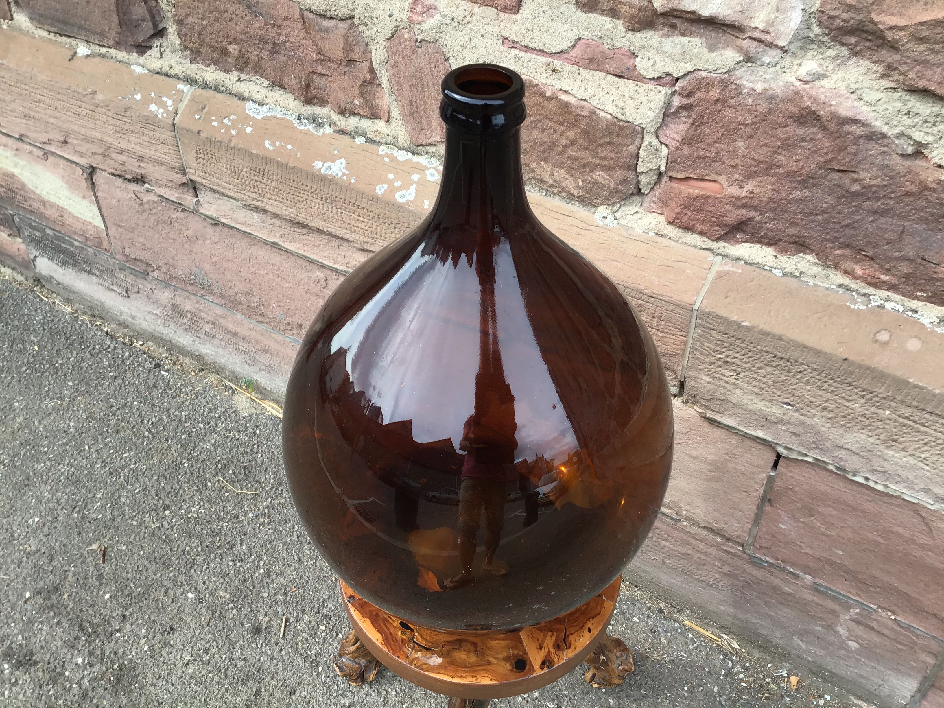 Brown amber demijohn