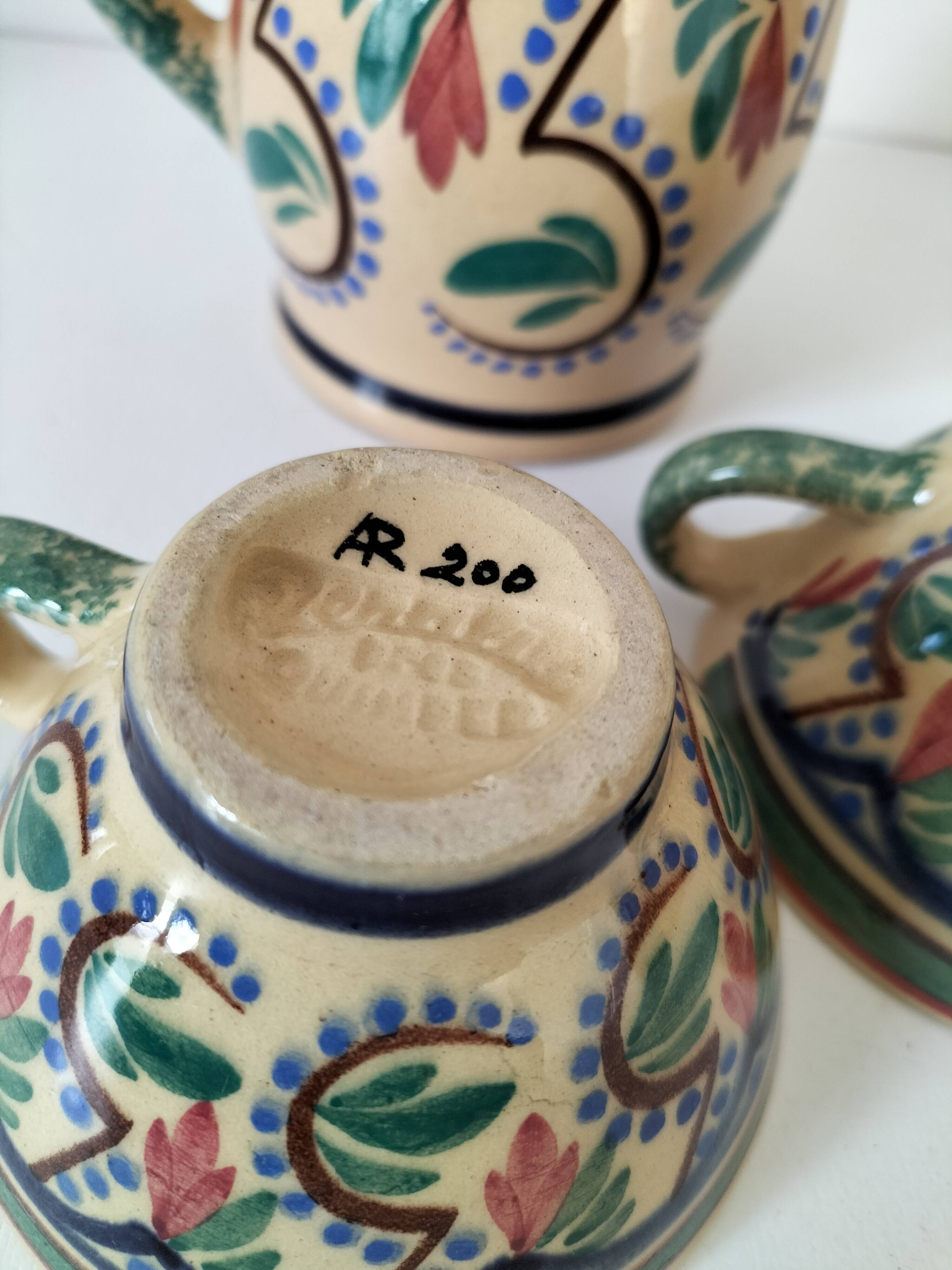 Tasses et pot à lait Keraluc Quimper