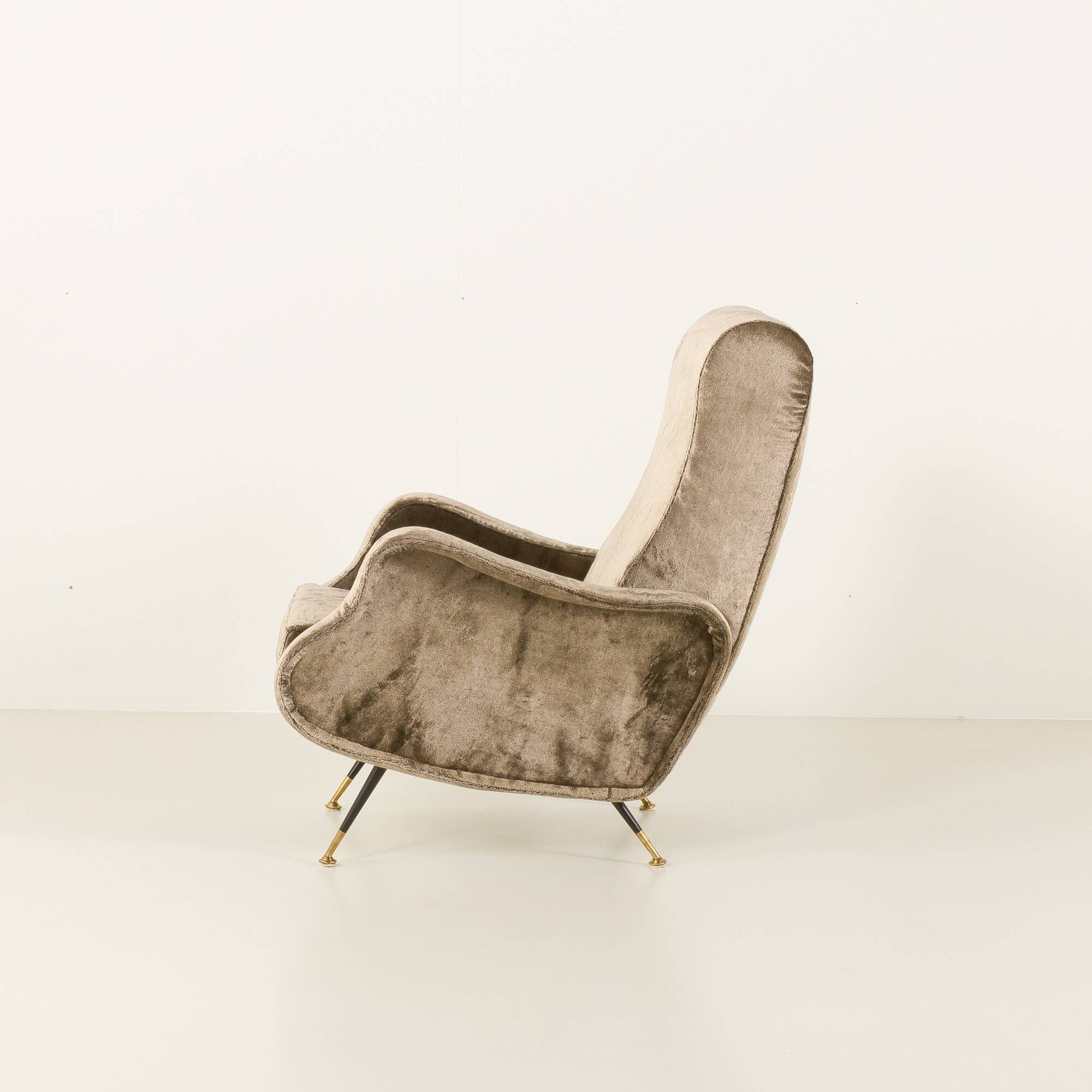 Italian velevet mid century lounge chair in the style of Marco Zanuso, 1960