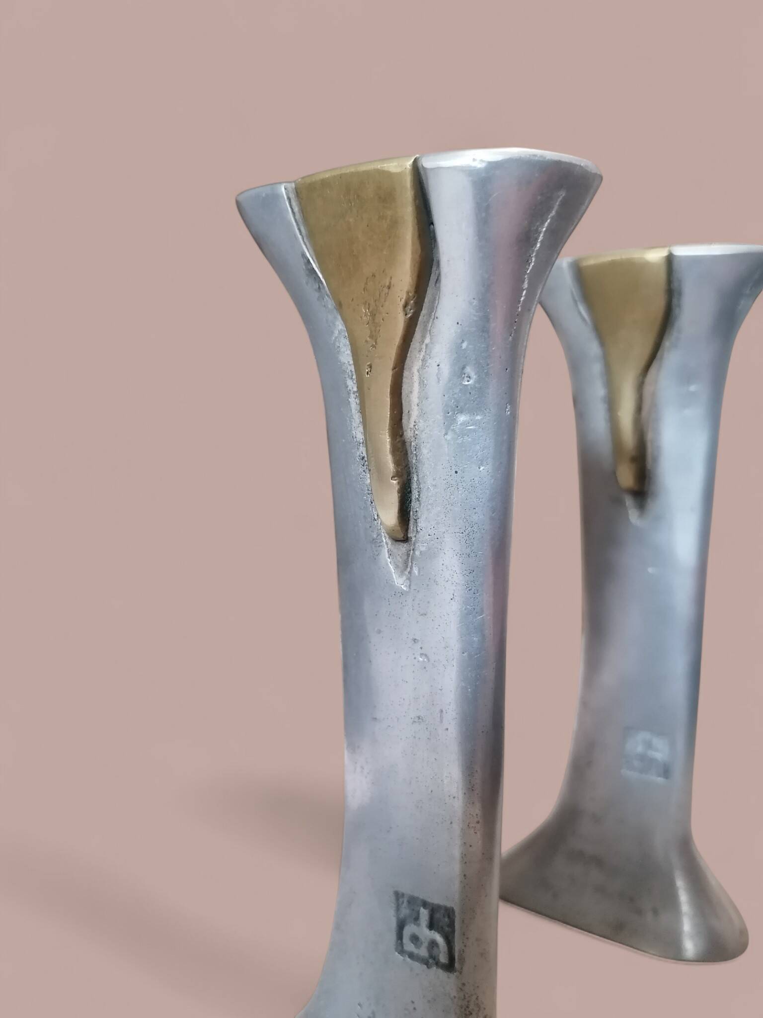 Pair of brutalist candlesticks in bronze and aluminum - David Marshall.